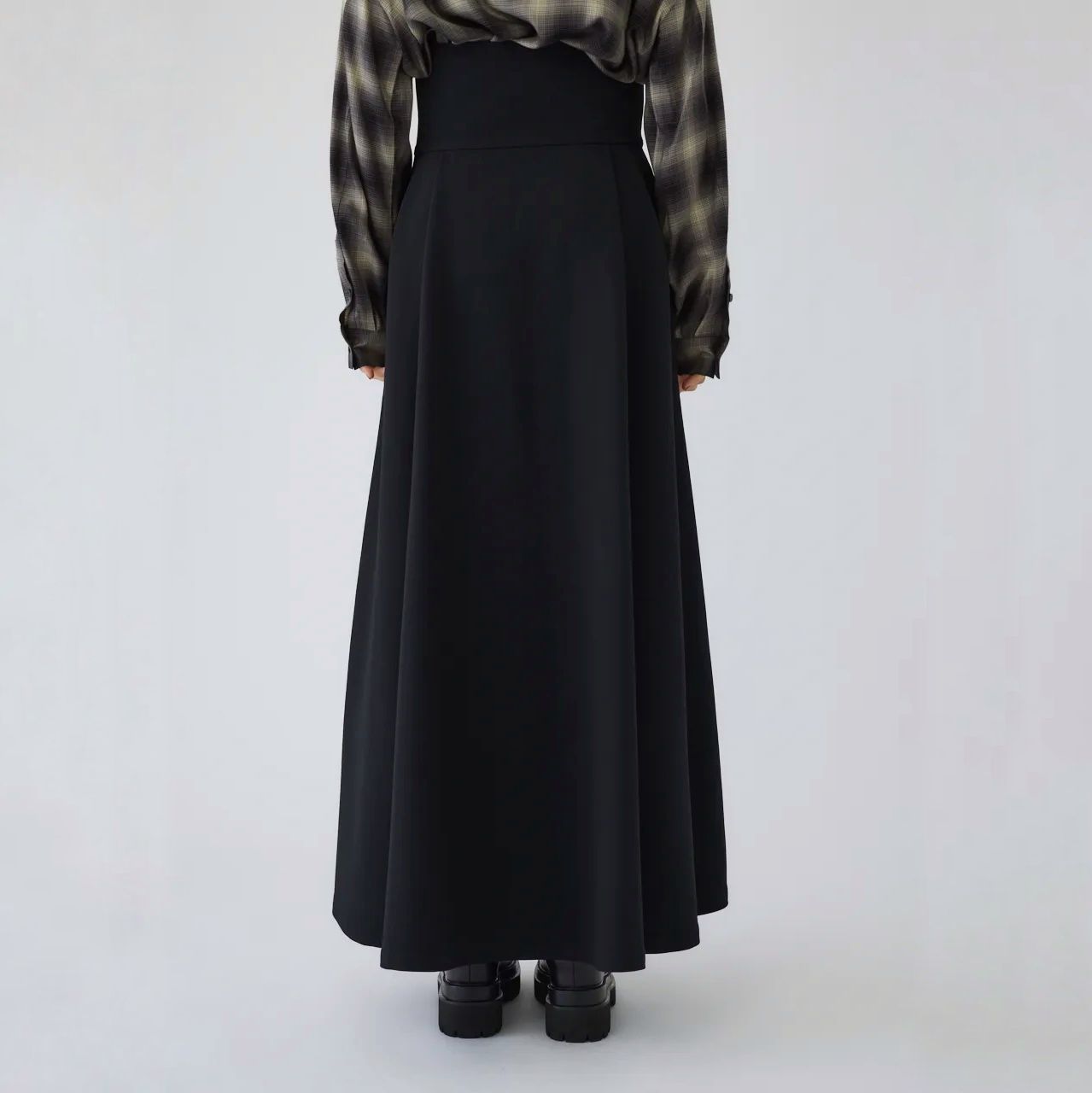 【残り一点】Ruffle Volume SK