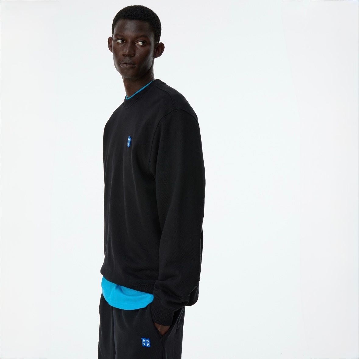 【残り一点】Sig; BL Tag Sweatshirt 01