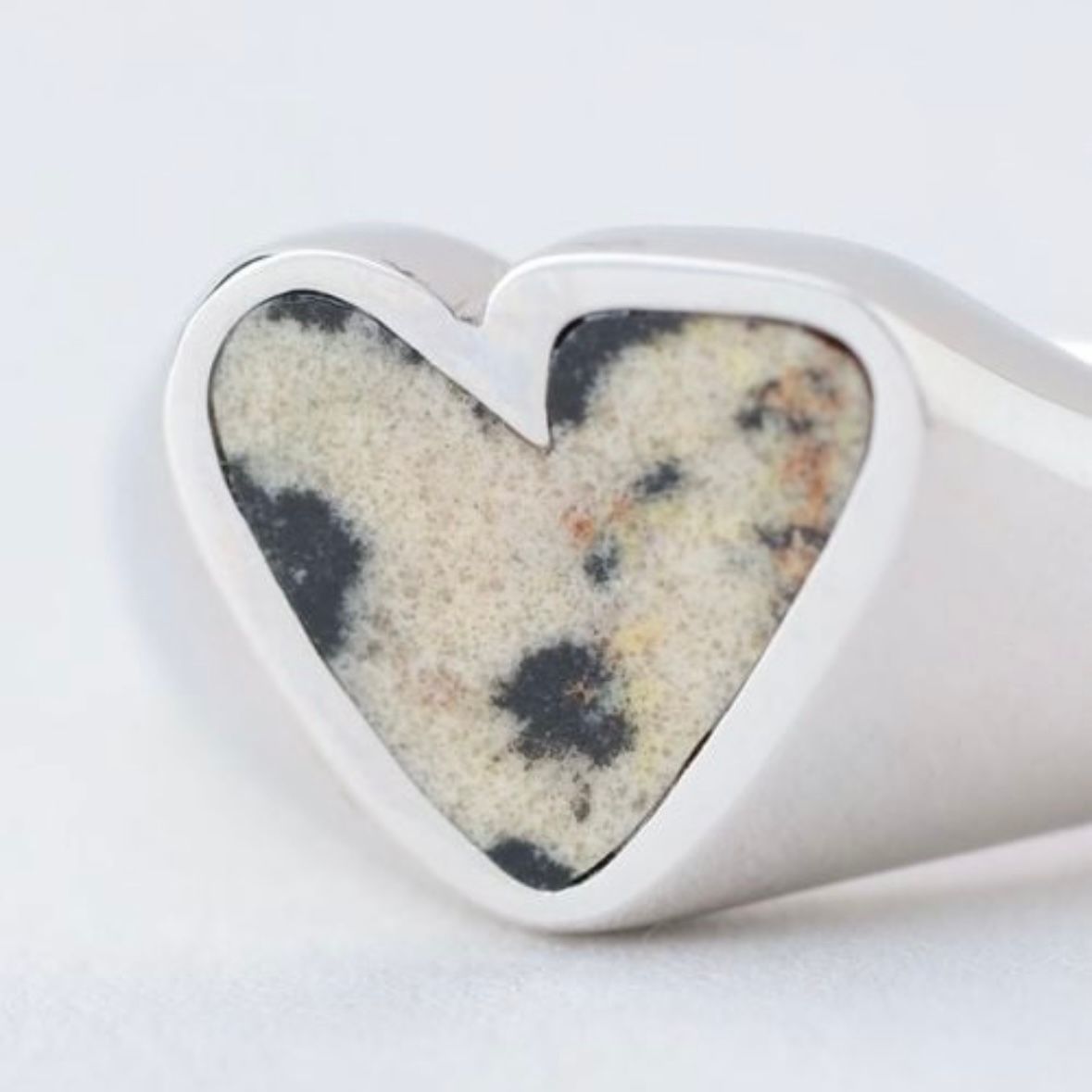 【お取り寄せ注文可能】Rough Heart Dalmatian Stone Ring(MD GRAY×SILVER)