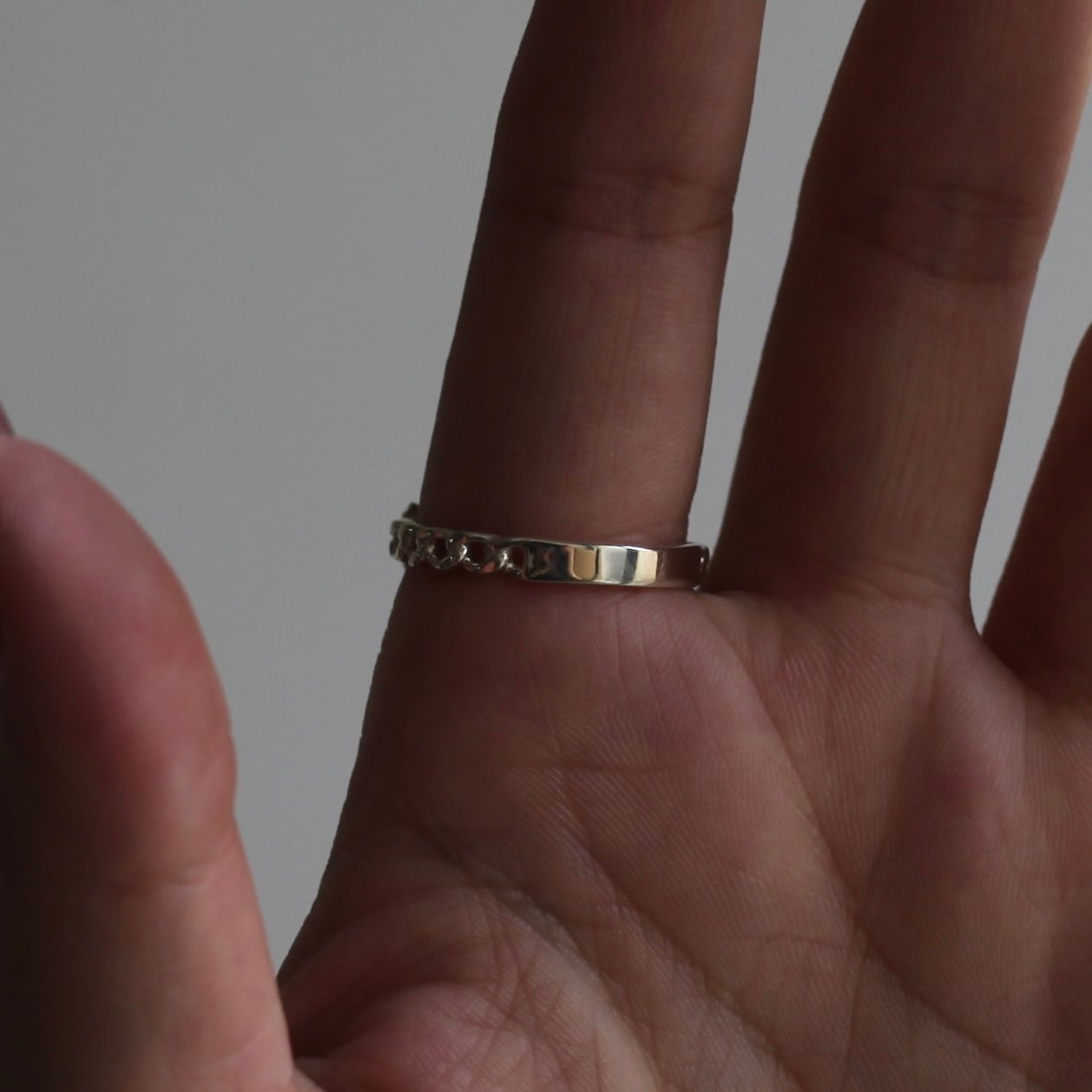 【残り一点】Victorian Buckle Curb Chain Ring