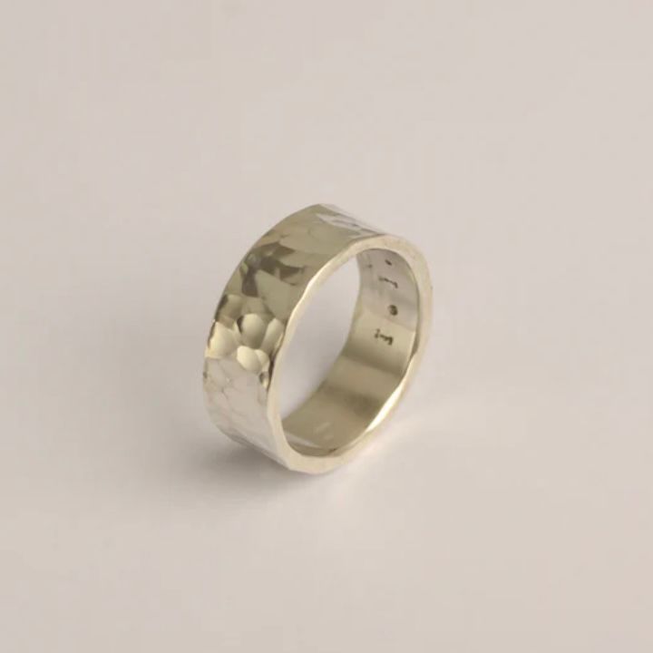 【お取り寄せ注文可能】8mm Width Hammer Texture Ring