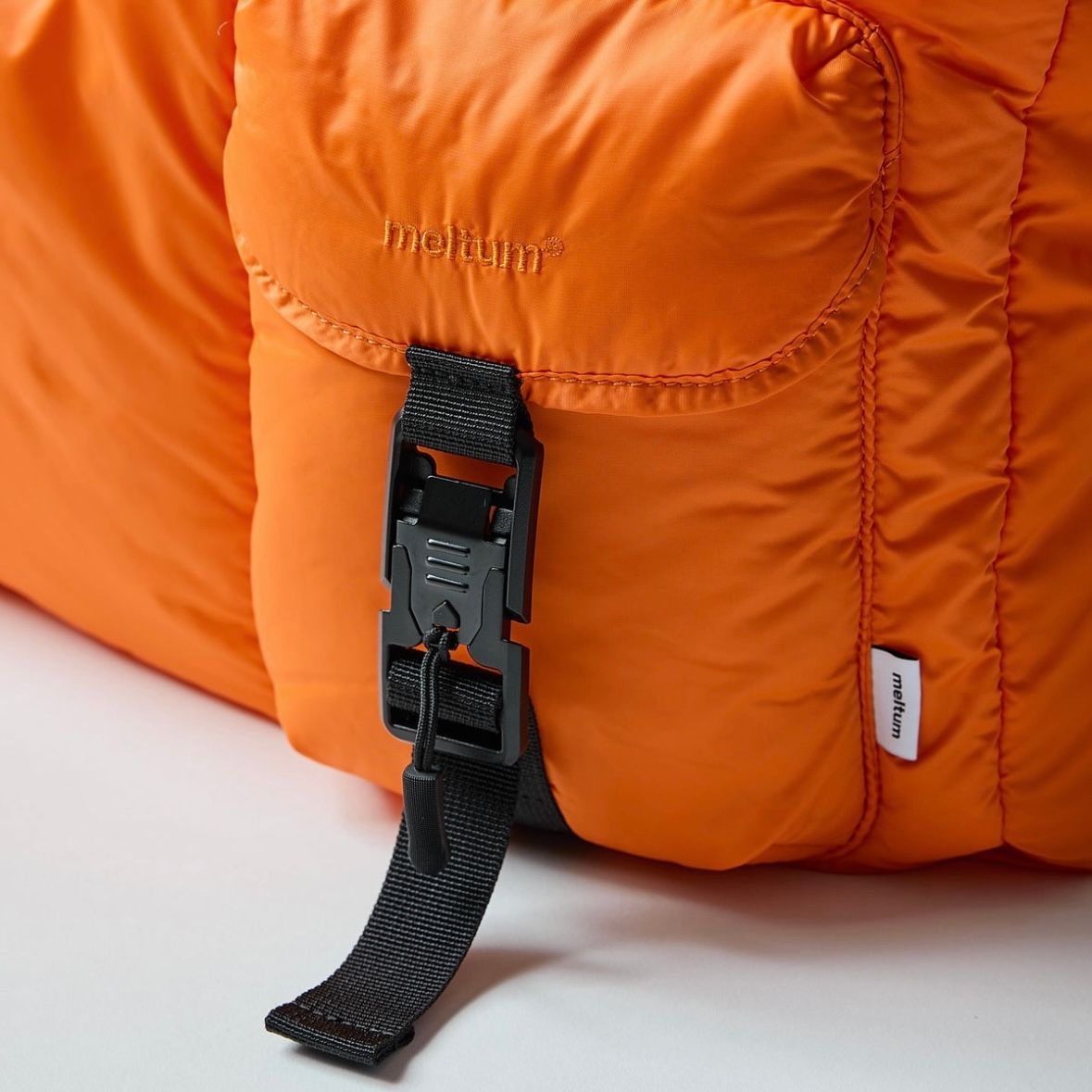 【残り一点】Padding Shoulder Bag