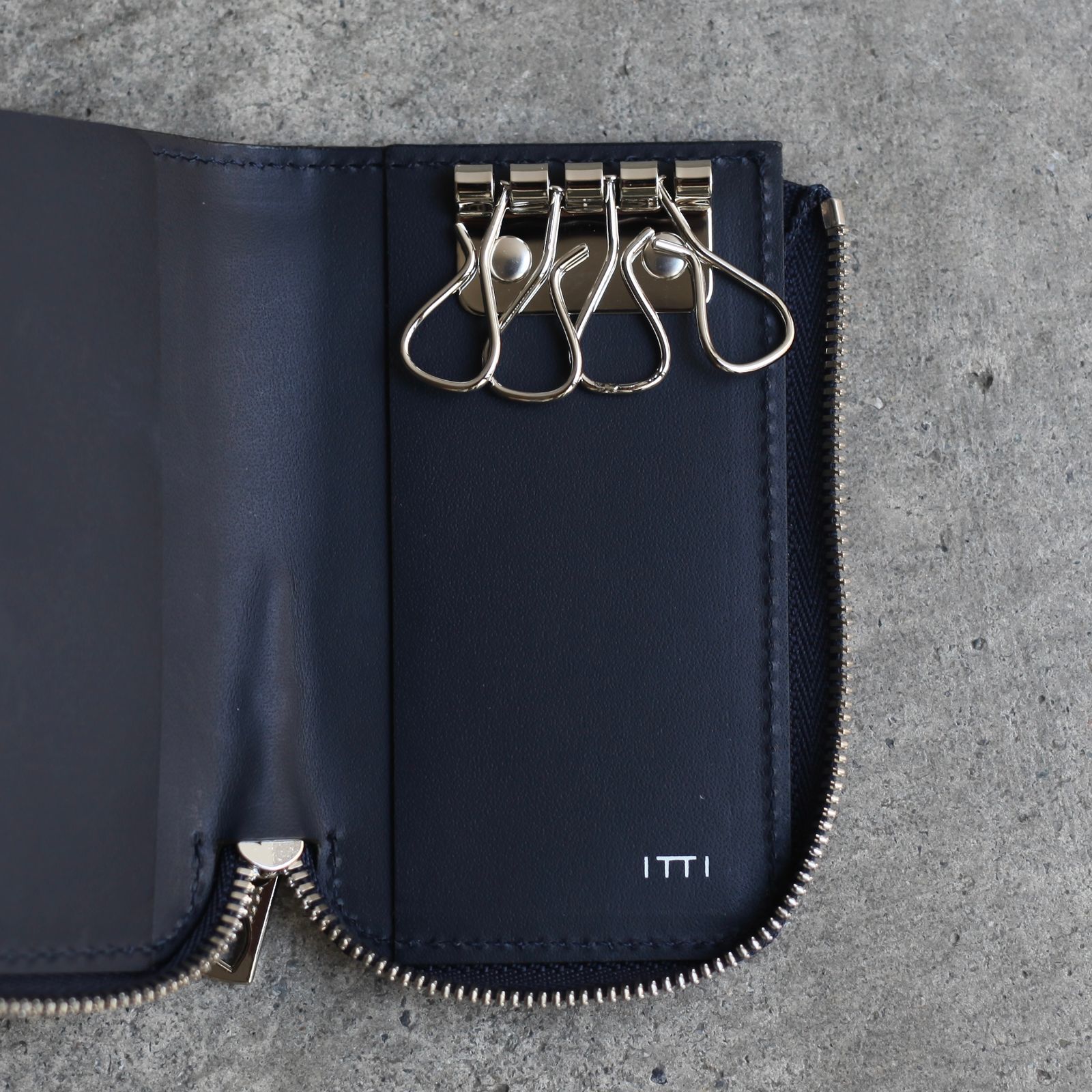 【残りわずか】Cristy Key Card Case(AI CROCO)