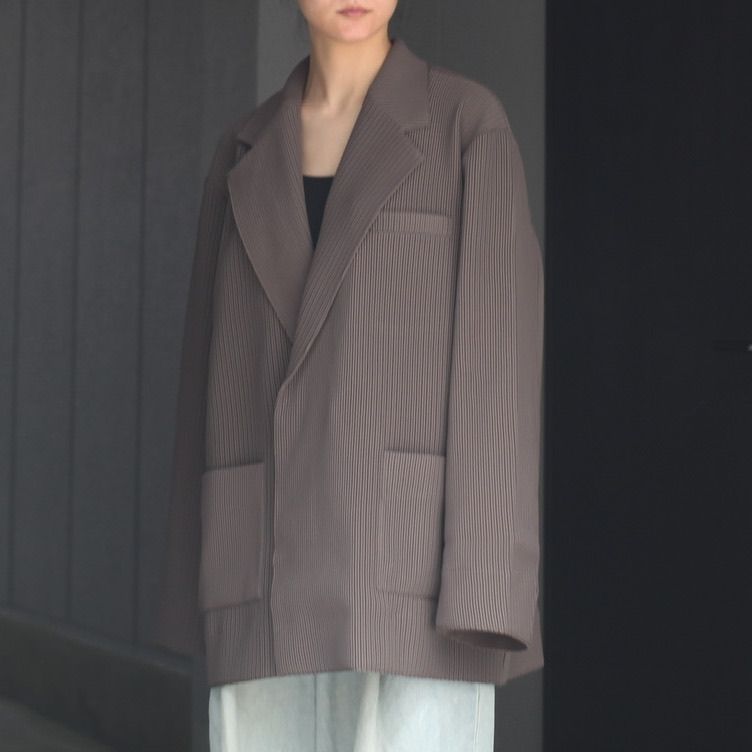 stein】OVERSIZED GRADATION PLEATS JACKET | beltone.sg