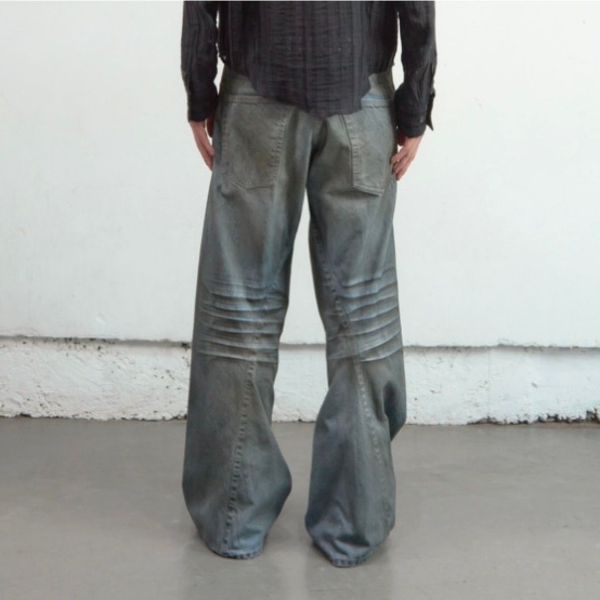 【残りわずか】3D Twisted Wide Leg Jeans