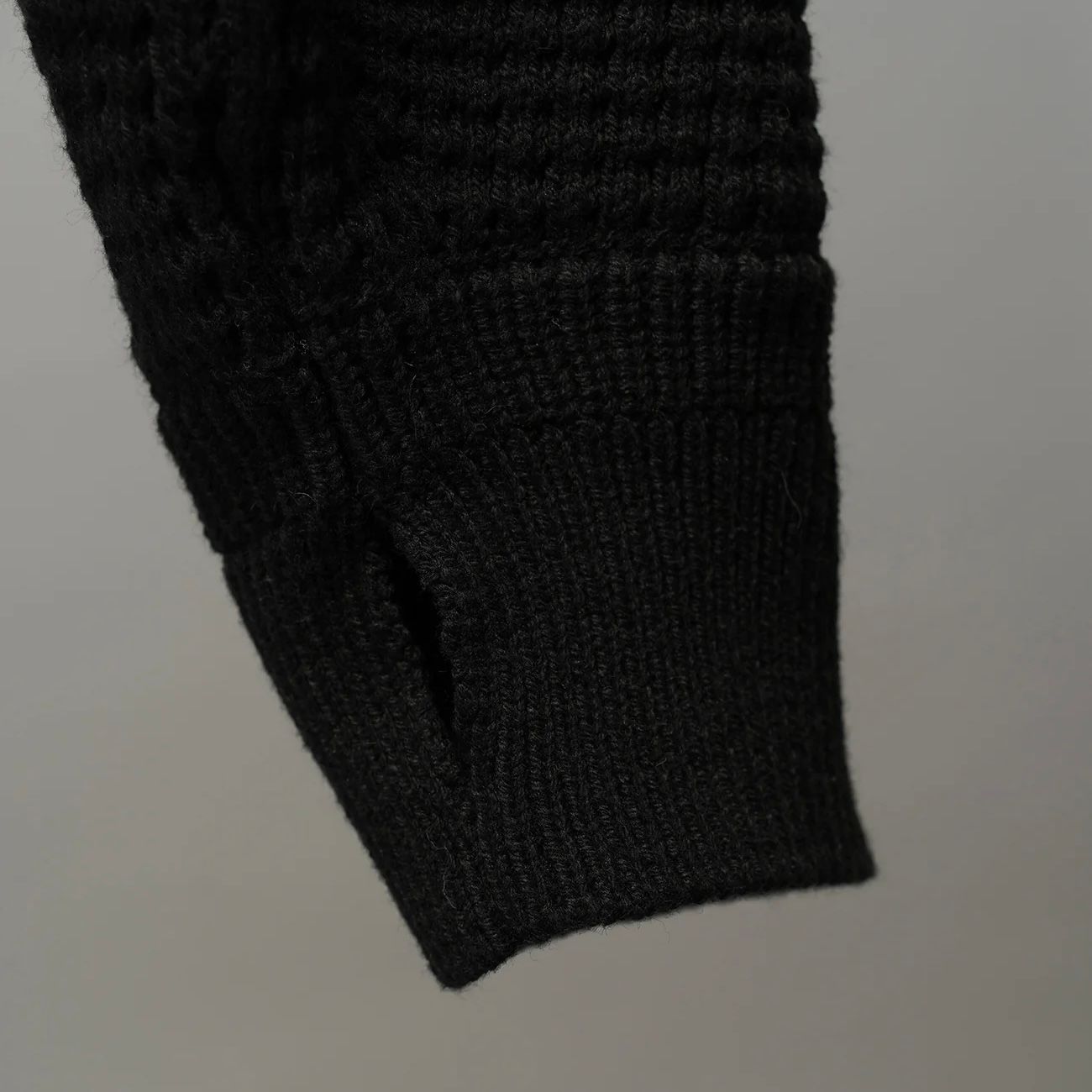 【残り一点】Prime Over V Switching Knit Pull Over