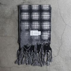 【残り一点】Black And Grey Plaid Gradient Knit Scraf