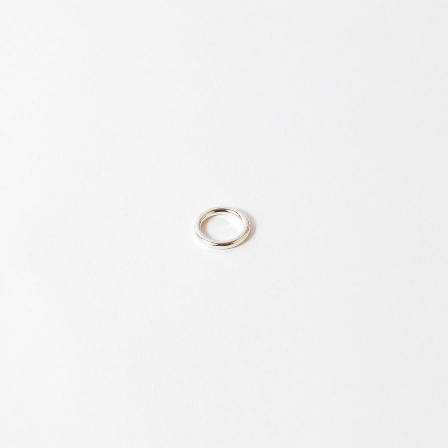 【残り一点】Oval Link Ring 4mm(WHITE)