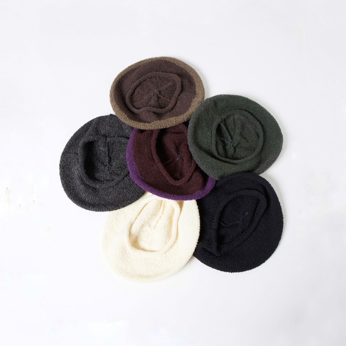 【残り一点】Curling Yarn Beret