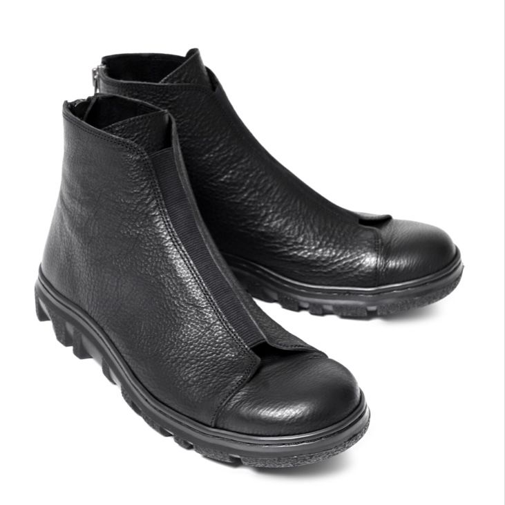 レザー種類 : ITALIAN VACHETTA-SHRINK(BLACK)
※商品ページ画像のレザー及び、仕様はサンプルとしてご覧ください。