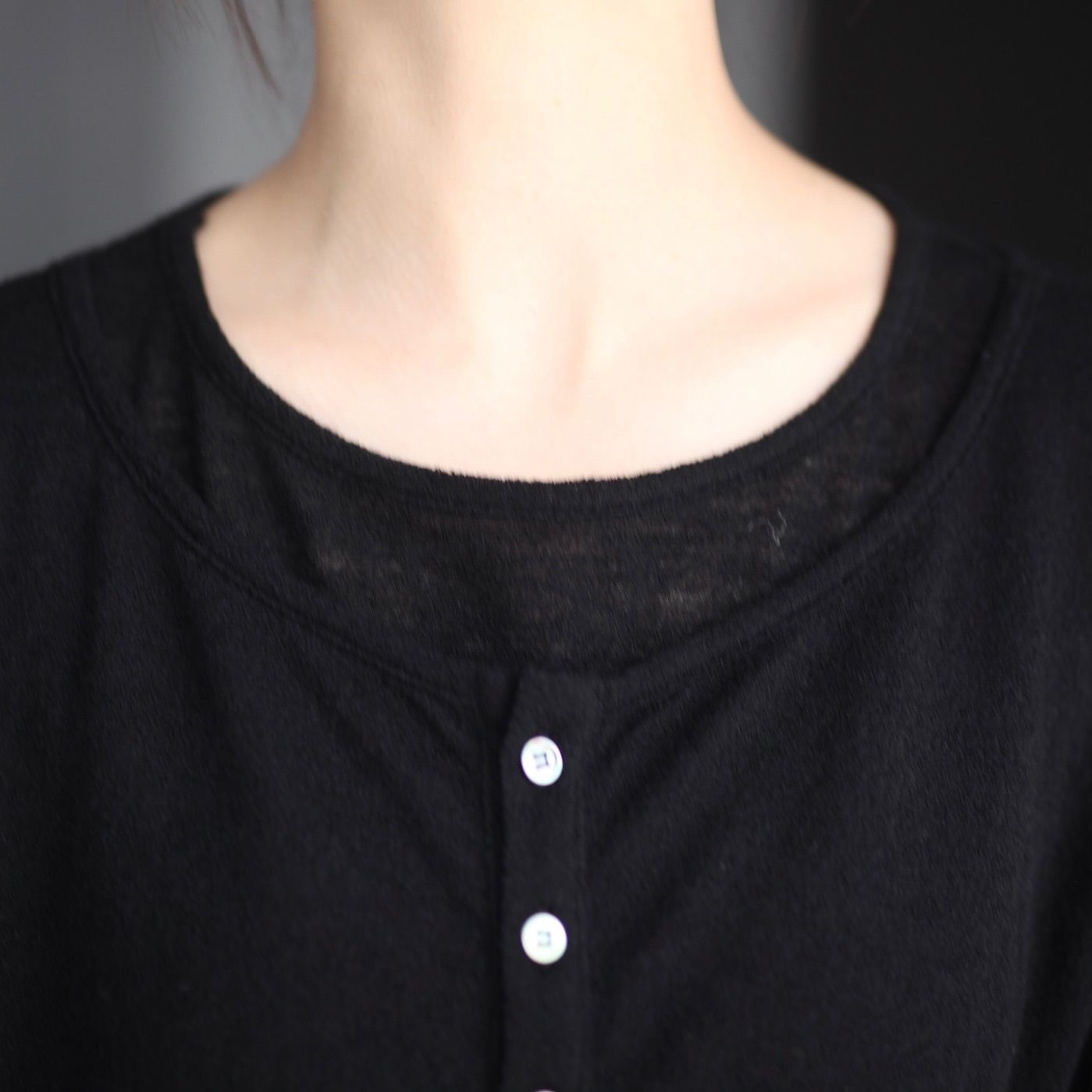 【残り一点】Double Layered Long Sleeve Henley T Shirt