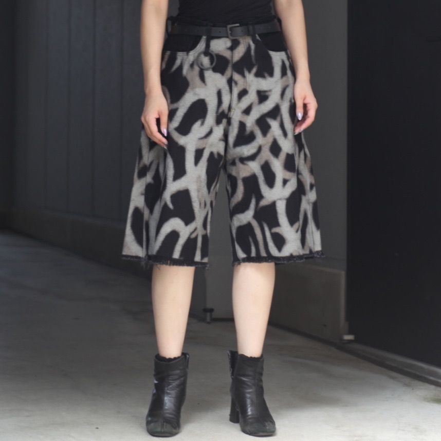 【残りわずか】Cut Off Heavy Short Wide Jeans(DISCHARGE PRINTED ASAT CAMO)