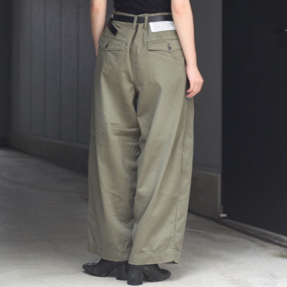 【残り一点】ダメージリペアツータックワイドパンツ