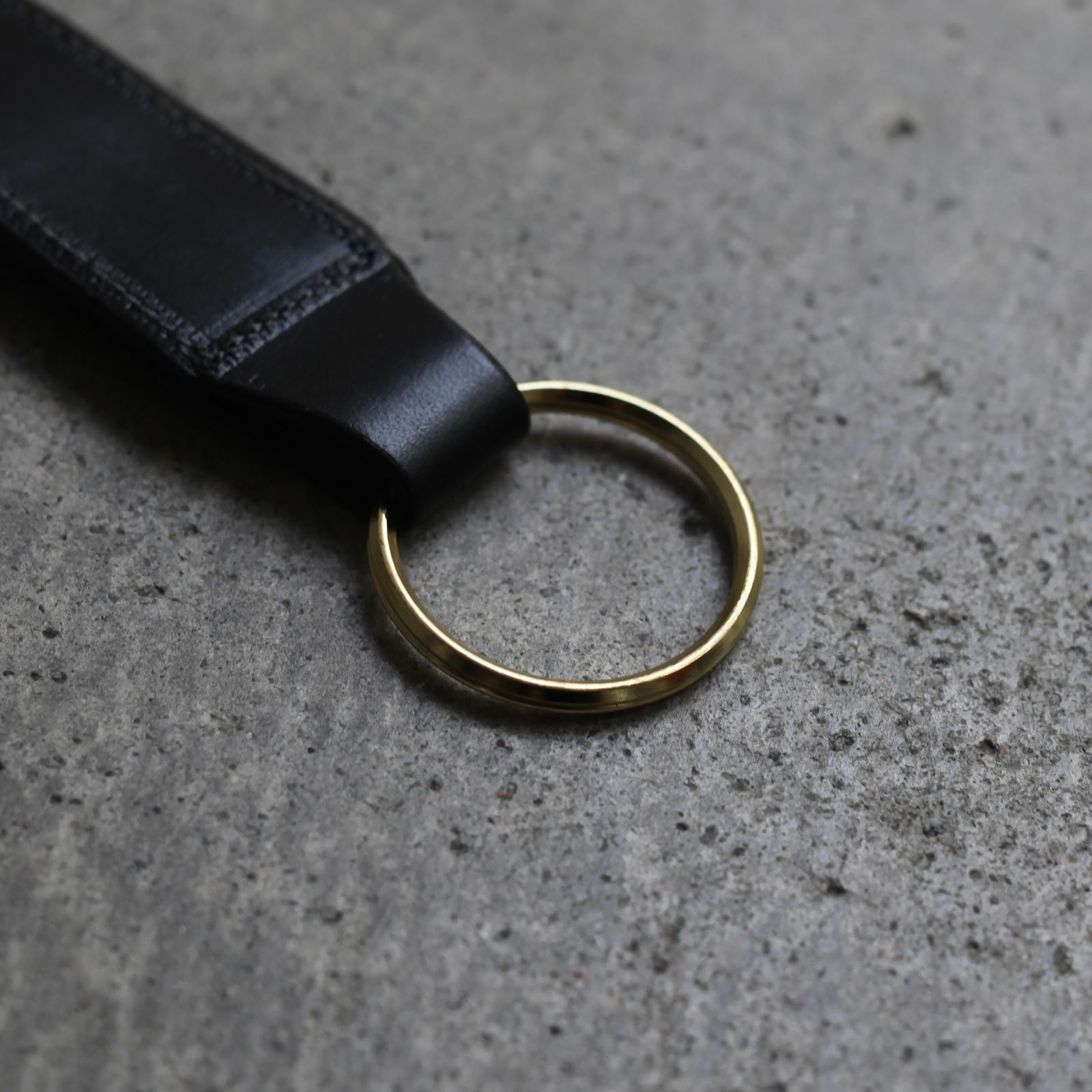 【残りわずか】Large Plain Stitched Key Fobs(BLACK)