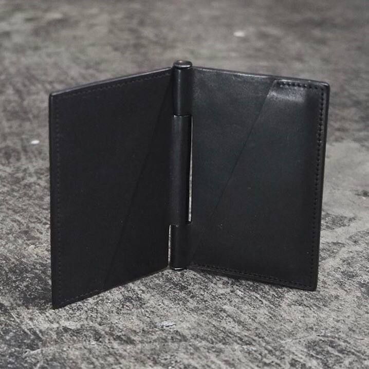 T.A.S - 【お取り寄せ注文可能】Hinge Card Case | ACRMTSM ONLINE STORE