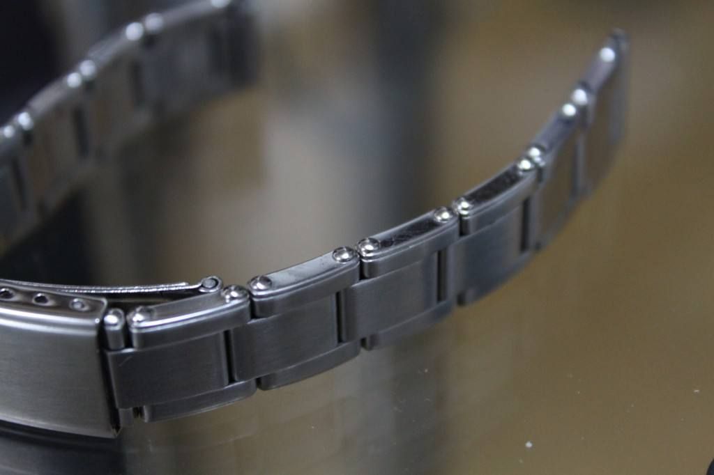 VAGUE WATCH CO.】せっかく持つならこだわりたい！新規お取扱