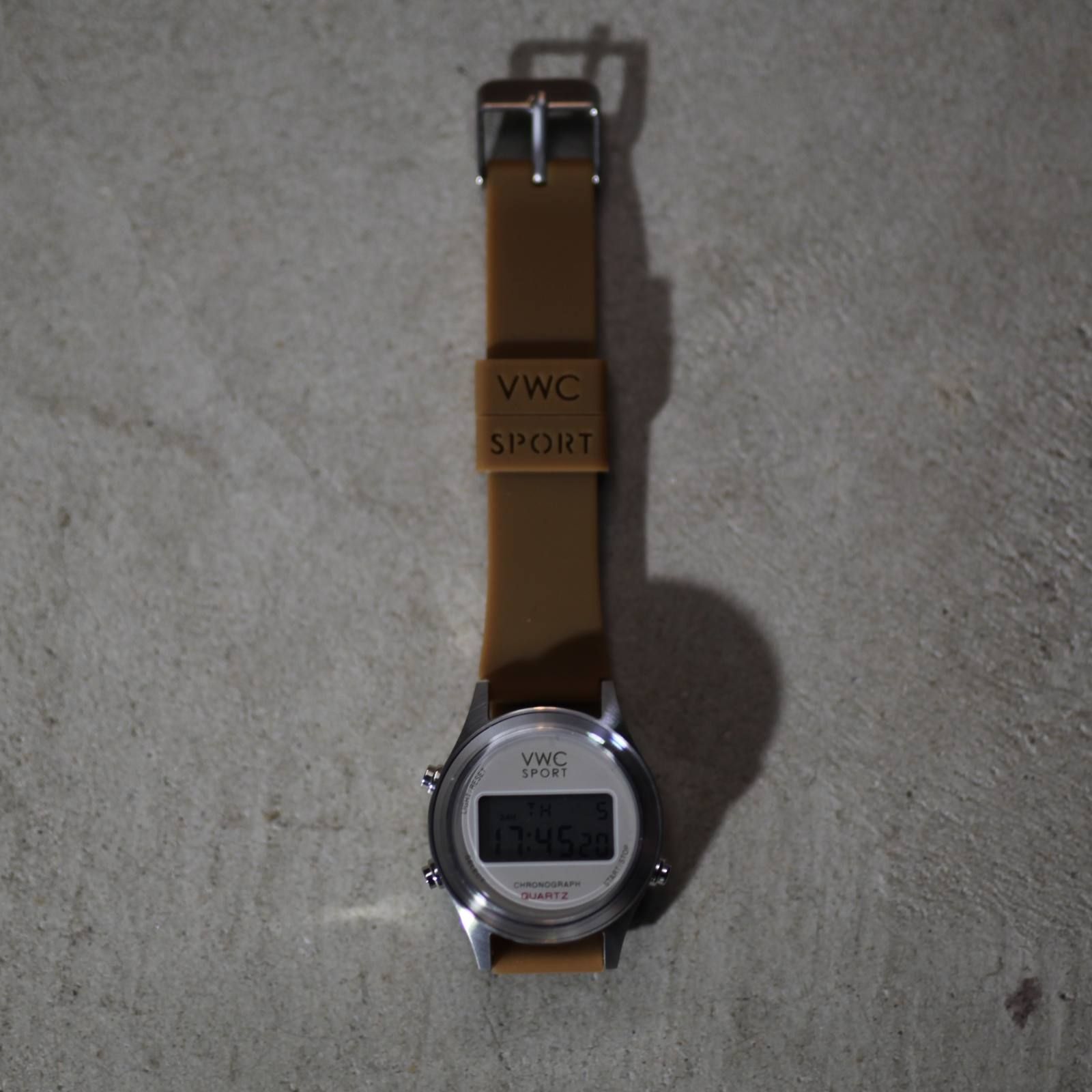 VAGUE WATCH CO. - 【お取り寄せ注文可能】DG2000 | ACRMTSM ONLINE STORE