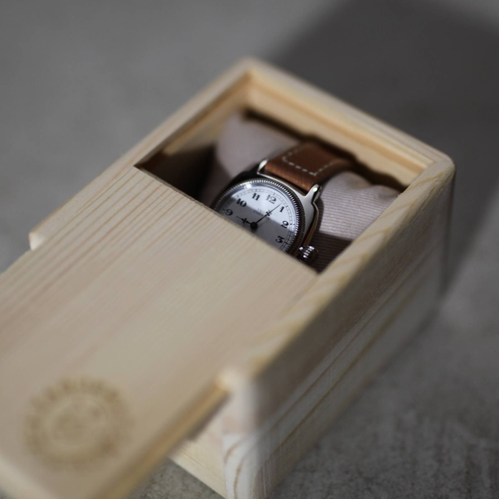 VAGUE WATCH CO.】せっかく持つならこだわりたい！新規お取扱