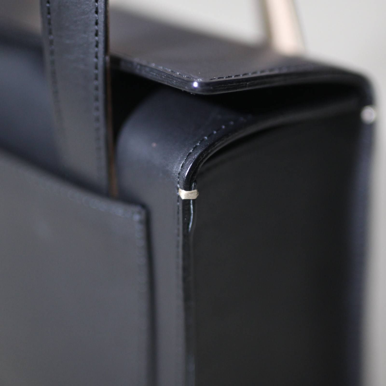 【残りわずか】Handle Box