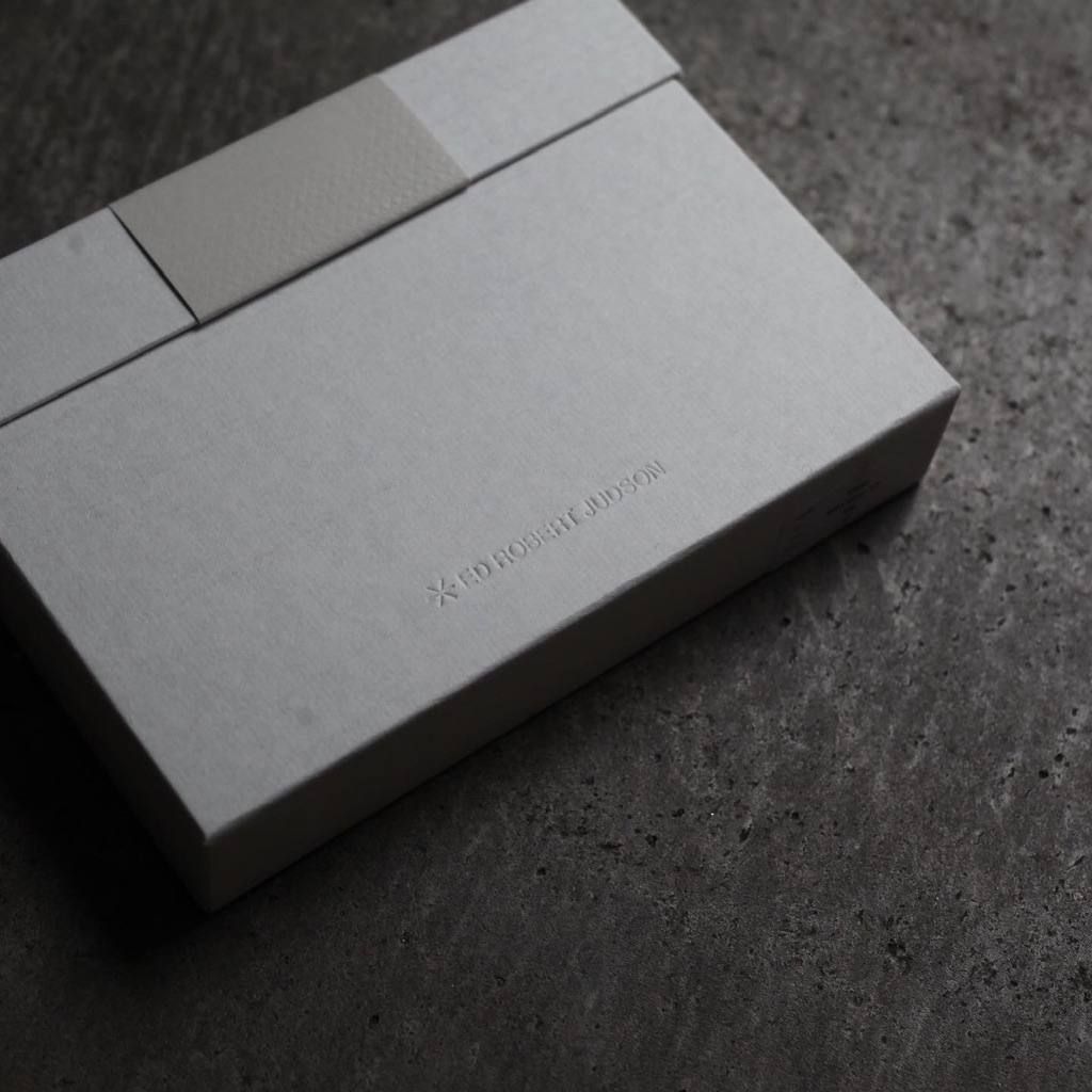 【残りわずか】Coil Spring Card Case(HELIX)