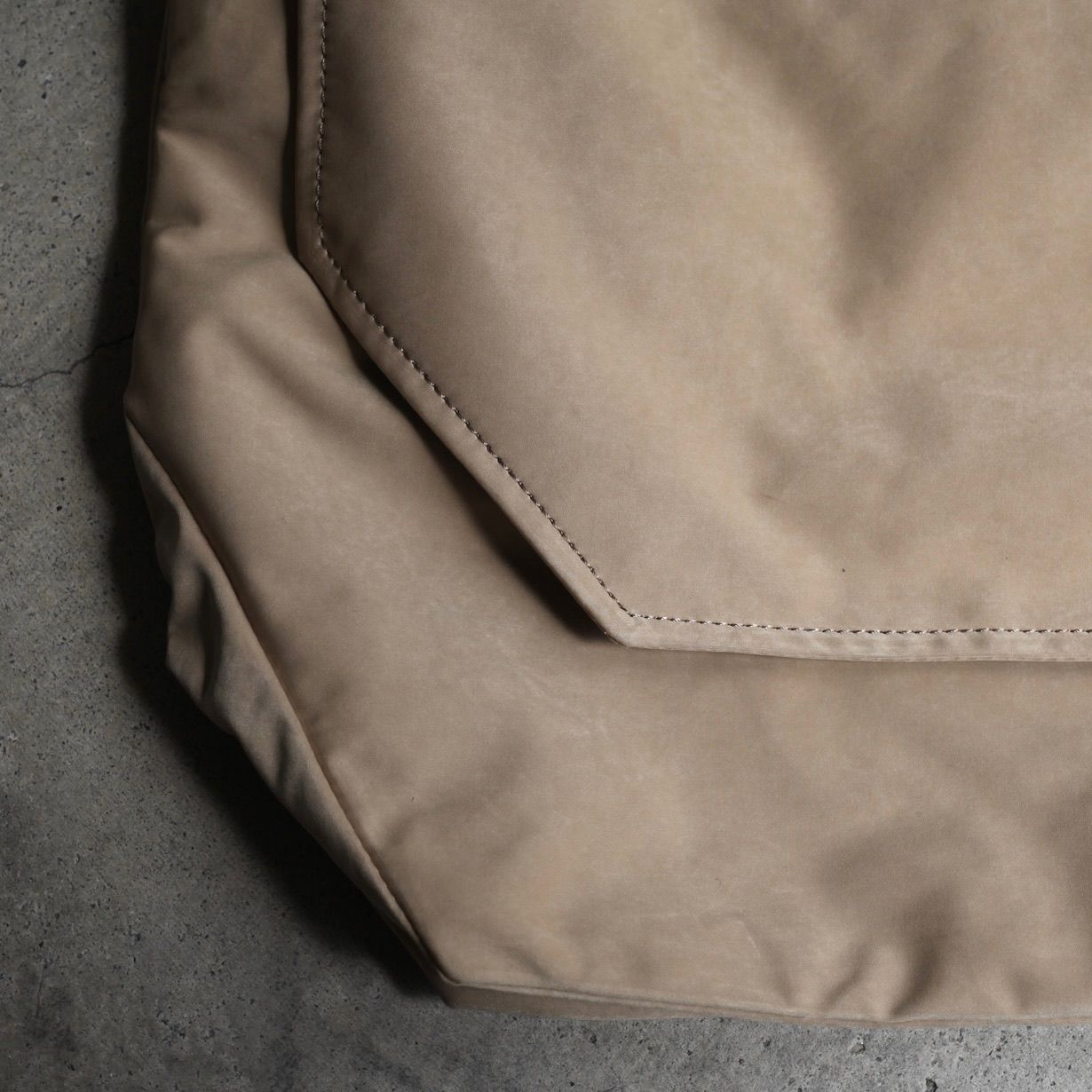 【残り一点】Flap Shoulder Big(BEIGE)