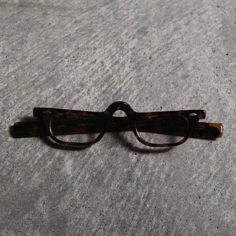 【お取り寄せ注文可能】Half Eye(カスタム商品)