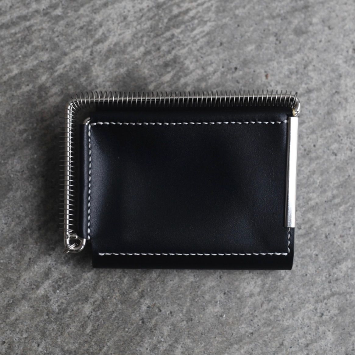 【残り一点】Coil Spring Trifold Wallet(HOOKE_COW)