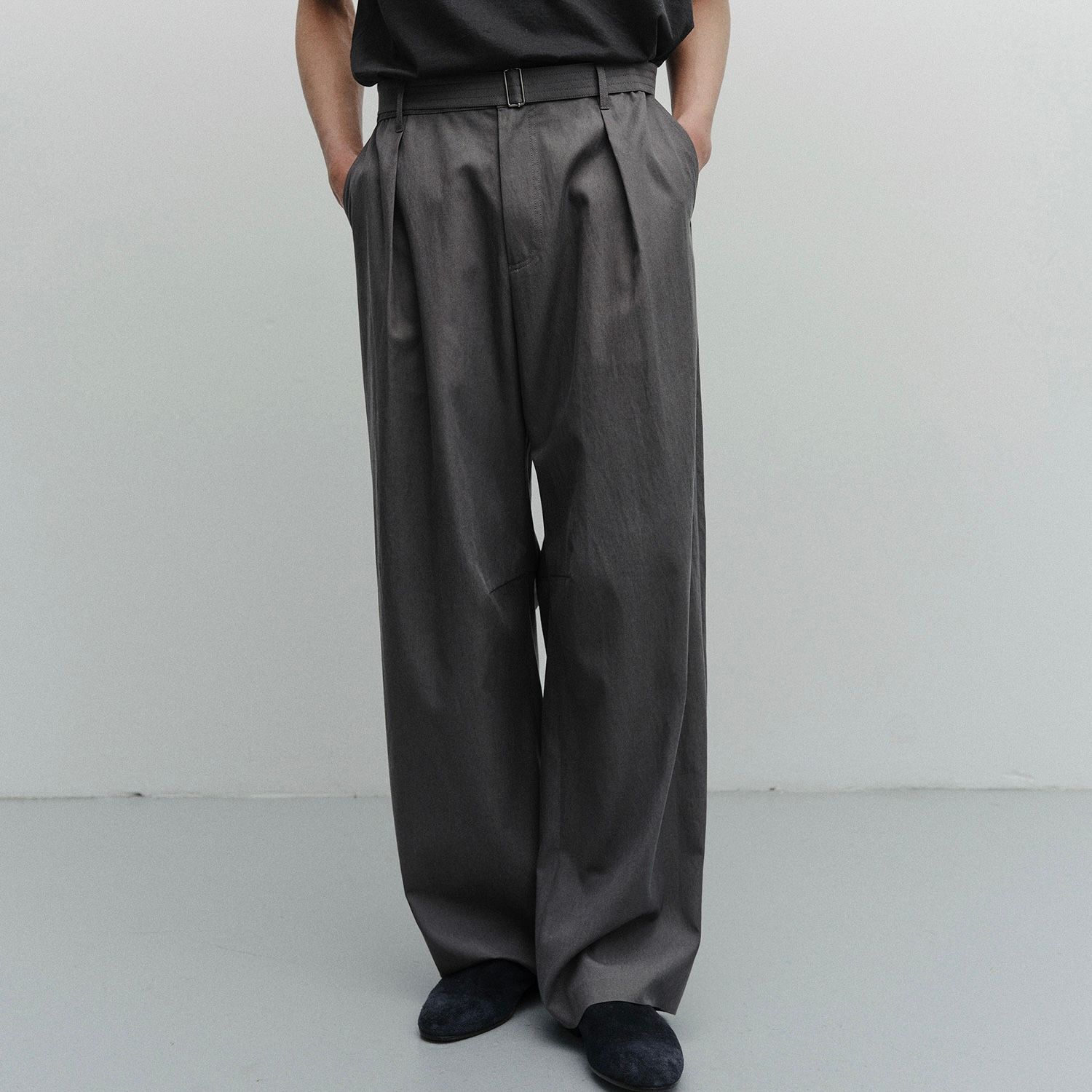 【残り一点】Structure Tencel Slacks