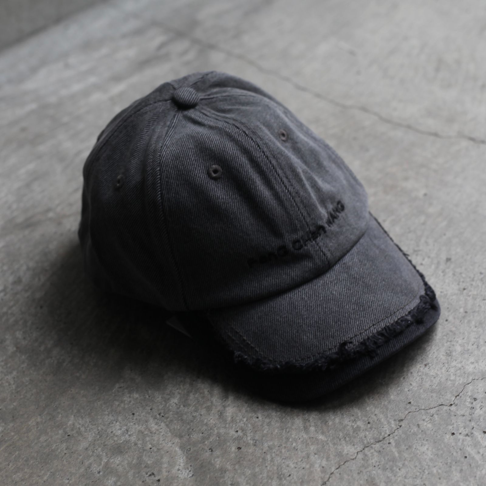 【残りわずか】Gray Denim Spliced Baseball Cap