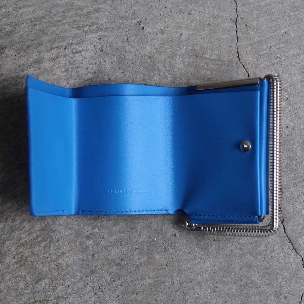 【残り一点】Coil Spring Trifold Wallet(HOOKE_COW)