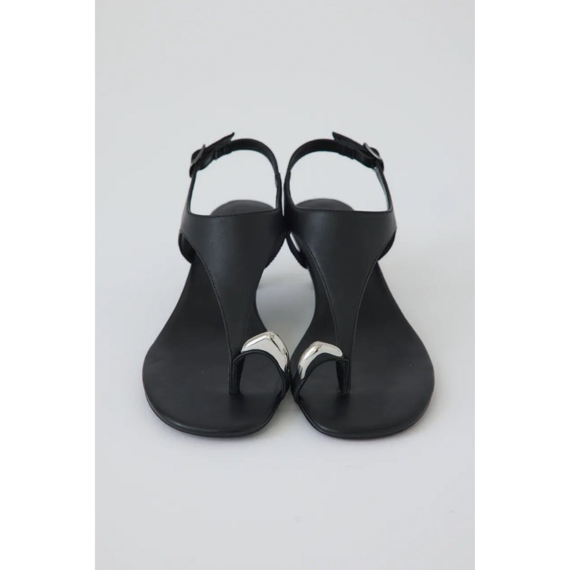 【残り一点】Motif Toe Thong Sandal