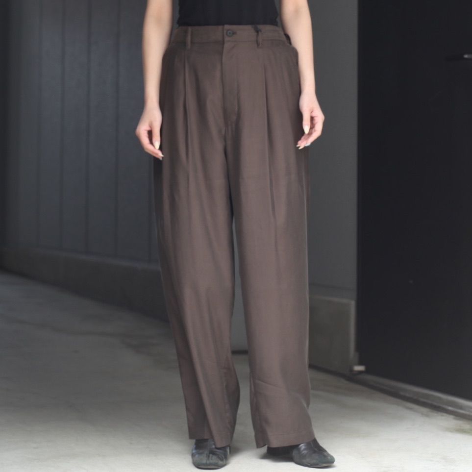 【再販売通知受付可能】Cupro Twill Wide Easy Trousers