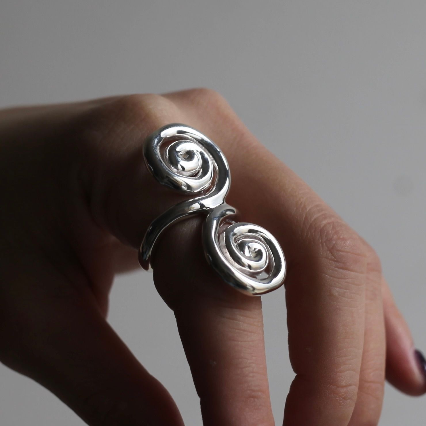 【残り一点】Asym Spiral Ring