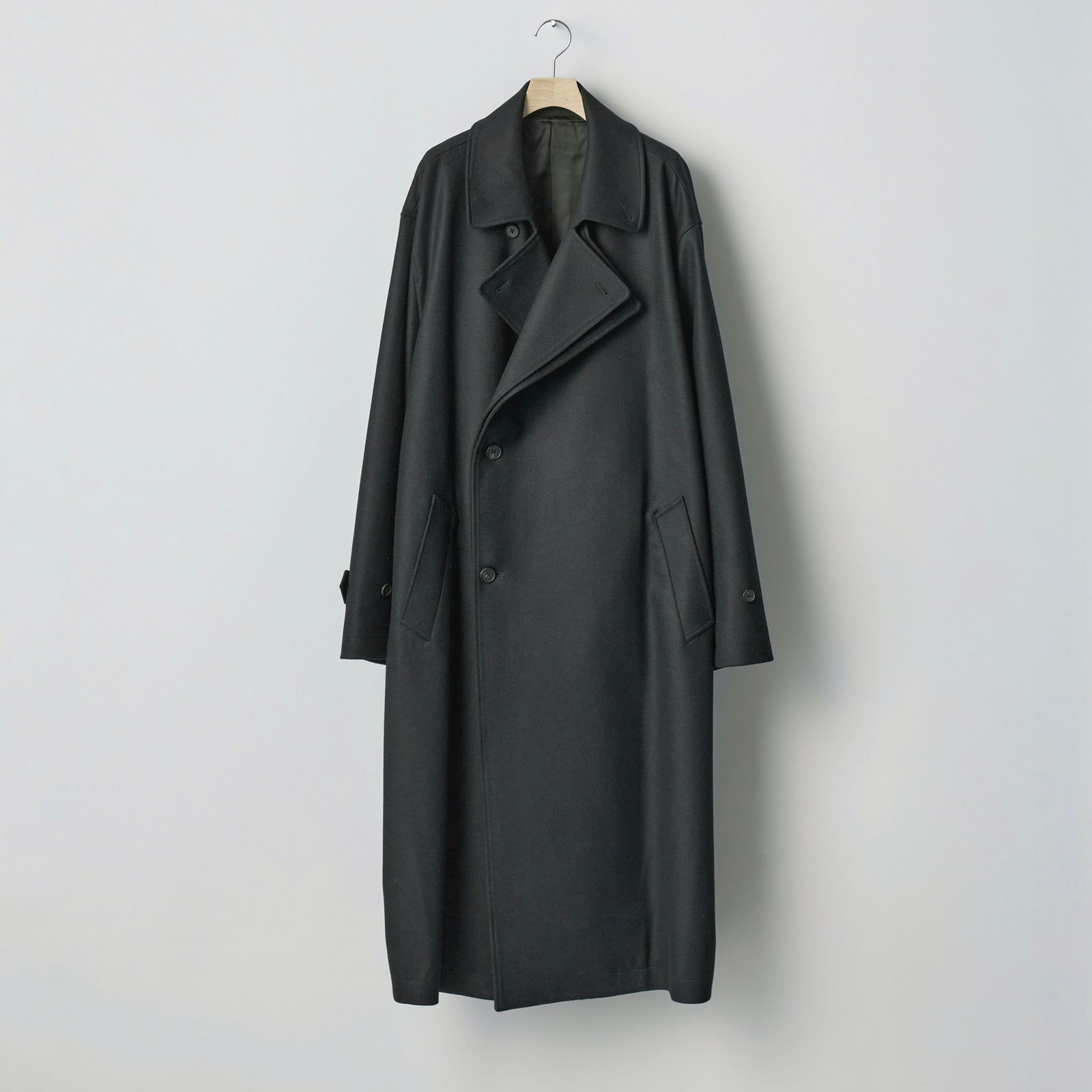 【残りわずか】Double Lapeled Double Breasted Coat