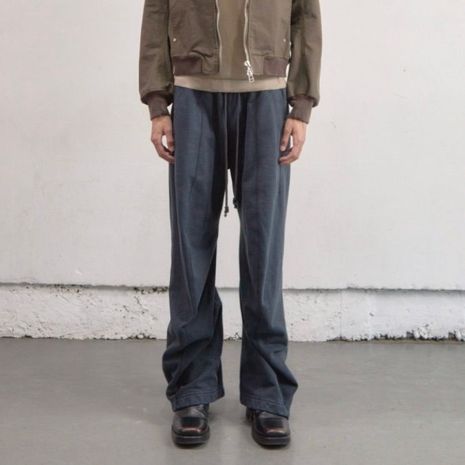 【残りわずか】Curved Leg Lounge Pants