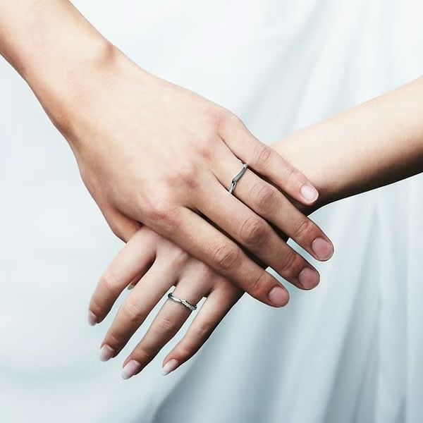 【お取り寄せ注文可能】Hold Ring W / Dia(PLATINUM950)