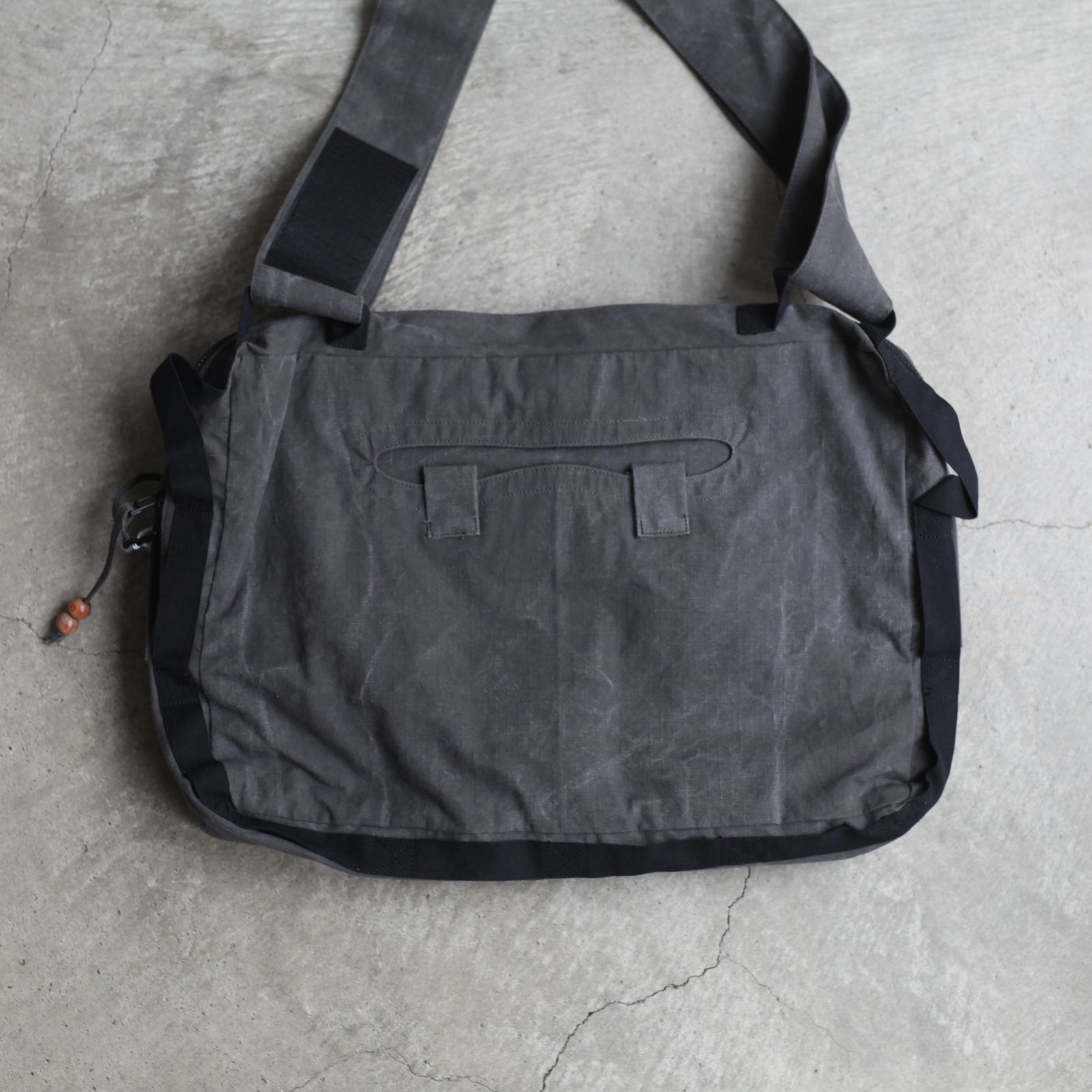 【残り一点】Fang Bag