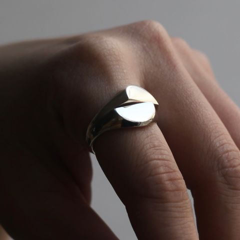 【お取り寄せ注文可能】Signet Break Ring(SILVER)