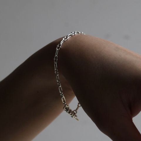 【残り一点】Oval Marina T-BAR Bracelet
