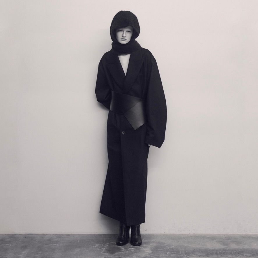 【残りわずか】Oversized Maxi Length Peak Lapel Coat(WOOL/CASHMERE)