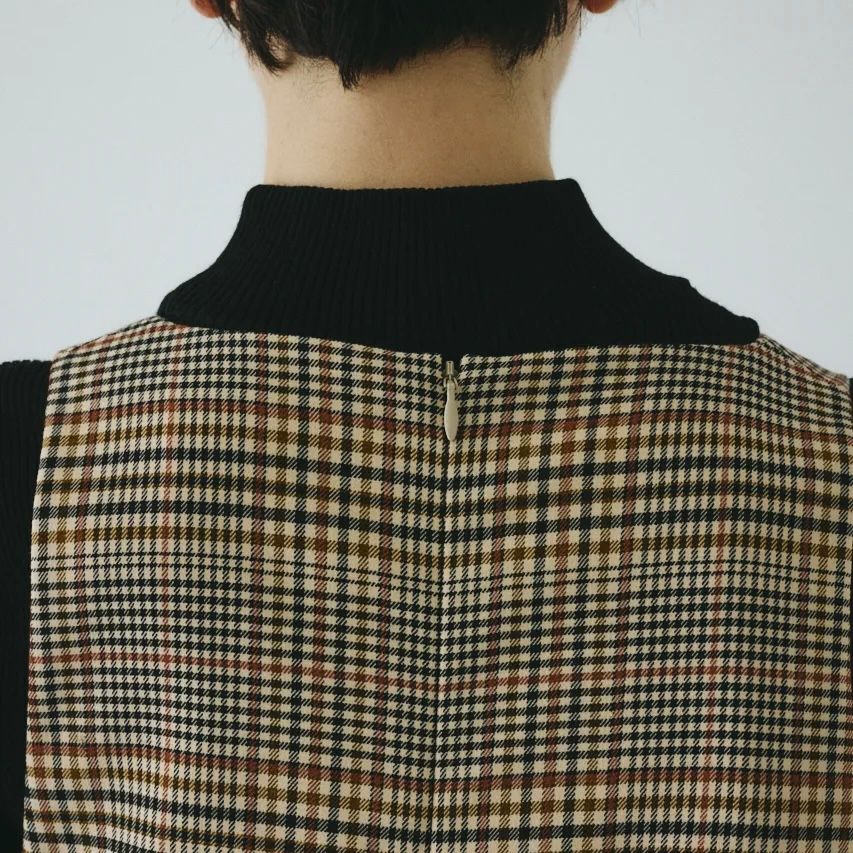 【残り一点】V Design Check Dress