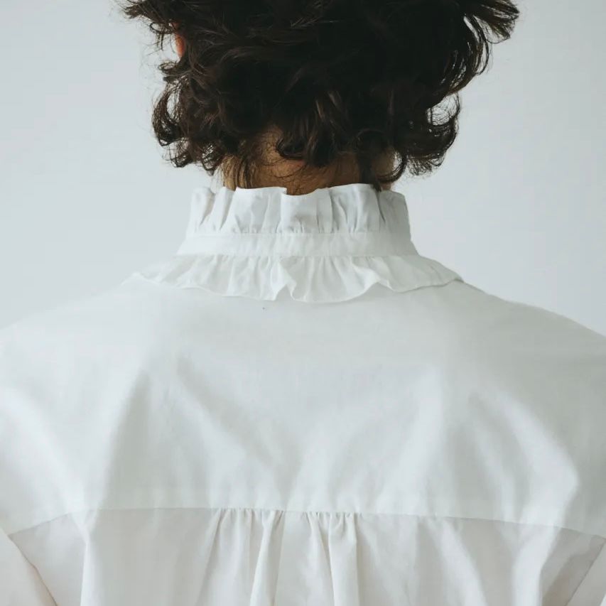 【残り一点】Frill Neck Shirt
