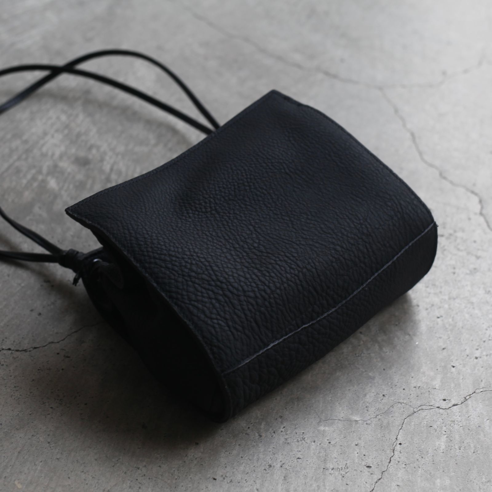 【残り一点】Herrie Box One Handle Pouch(DIPLO SKY)