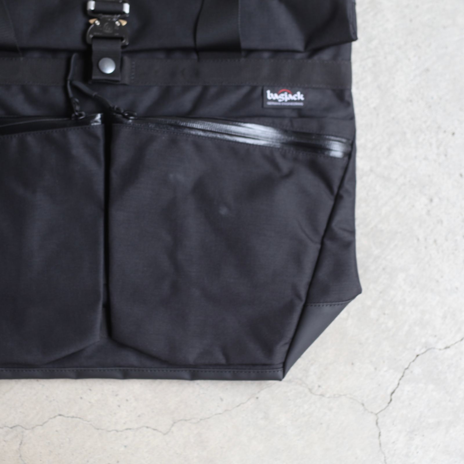 bagjack - 【再販売通知受付可能】Tote Twist Pocket | ACRMTSM ONLINE STORE