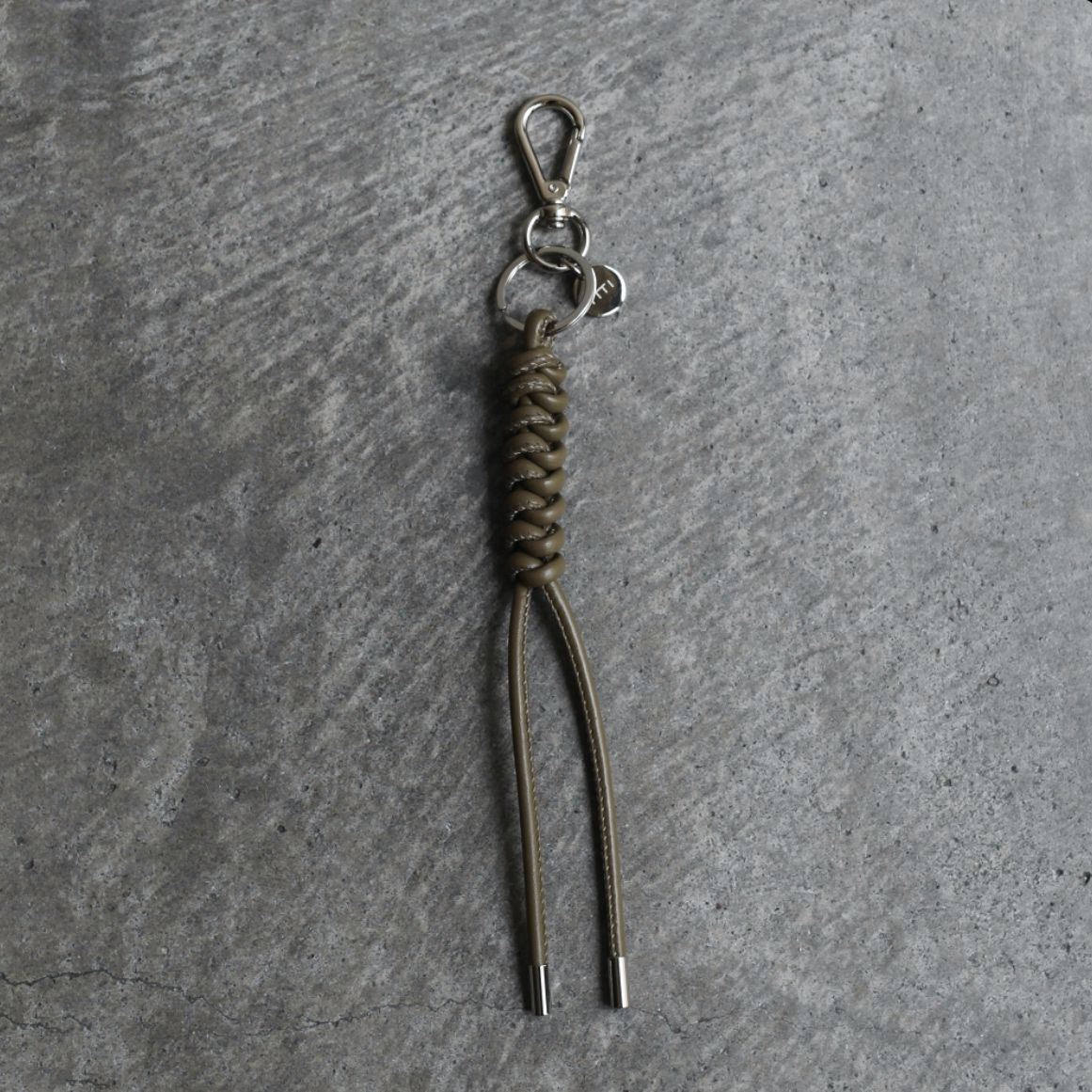 【残り一点】Cristy Snakeknot Charm(STCOW)