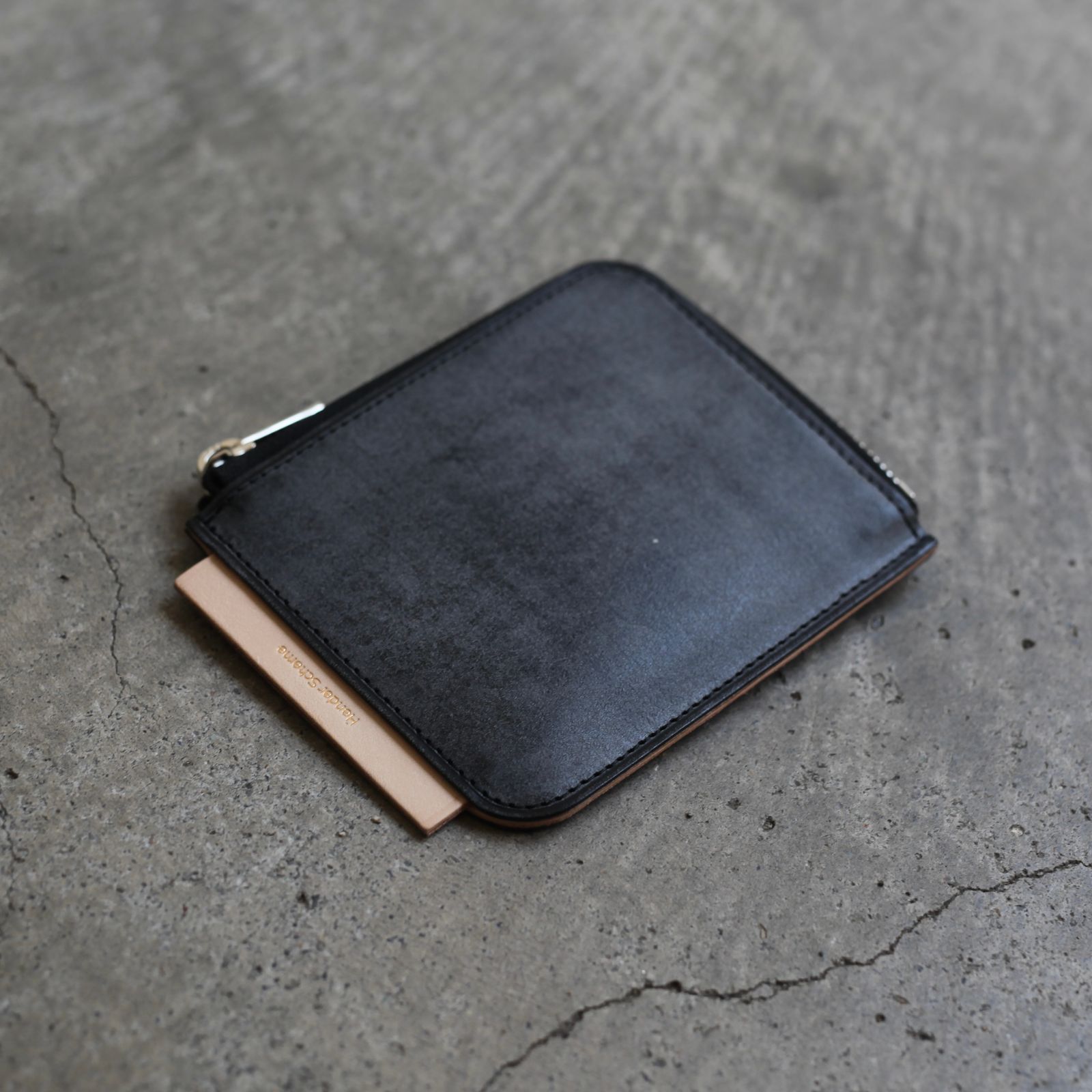 【残りわずか】L Purse(BLACK)