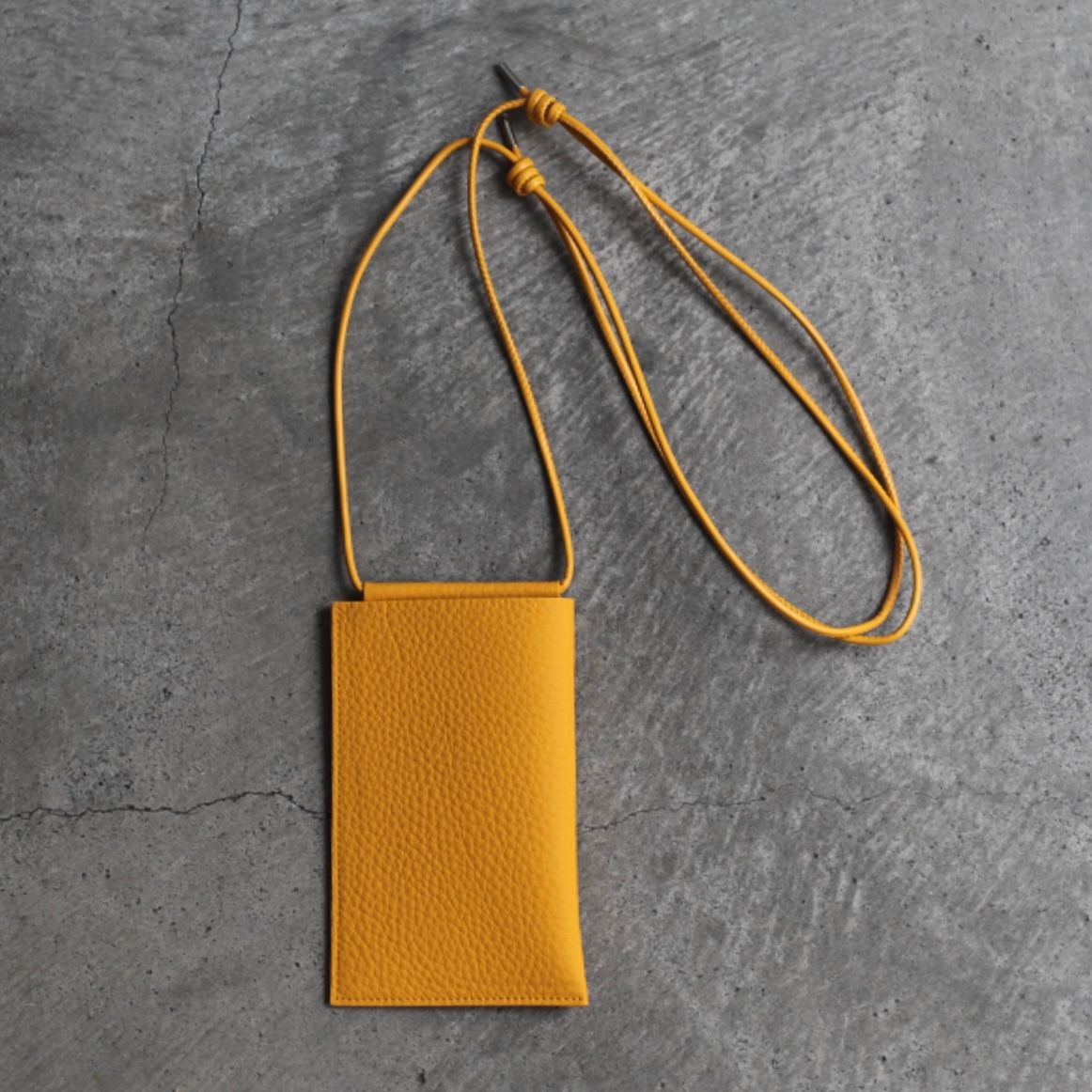 【残り一点】Herrie Phone Pouch(DIPLO SKY)