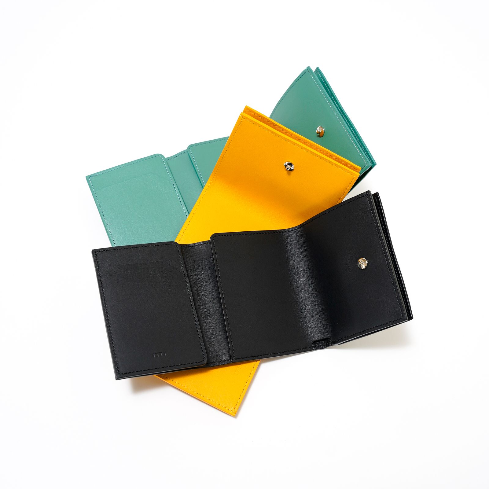 【残りわずか】Cristy Trifold Mini WLT(DIPLO SKY)