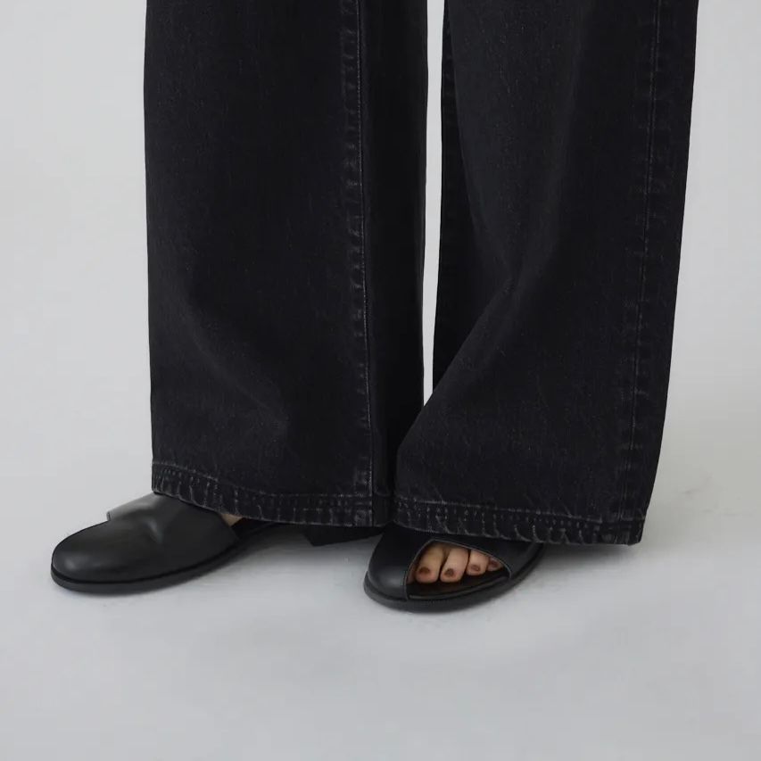 【残り一点】Middle Straight Black Denim