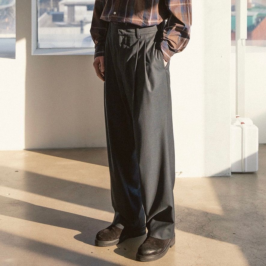 【残り一点】Narrow Stripe Tapered Slacks